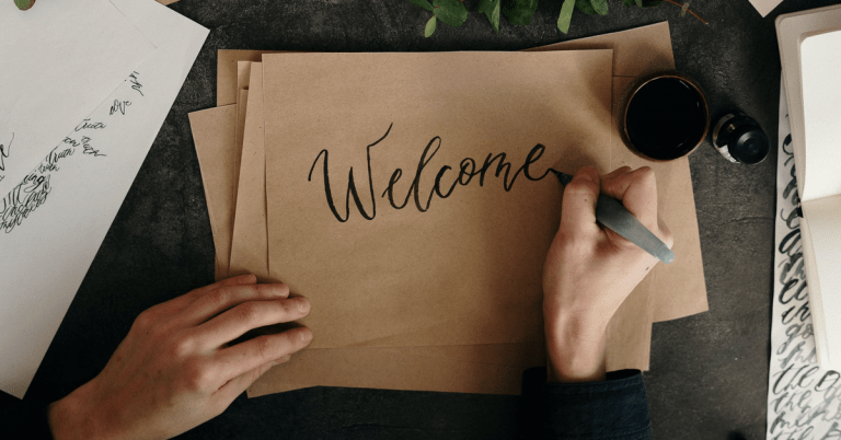 Ghosting, Rays, Bleeding? Display issue on the Flip 4 : r/galaxyzflip Ghosting, Rays, Bleeding? Display issue on the Flip 4 : r/galaxyzflip