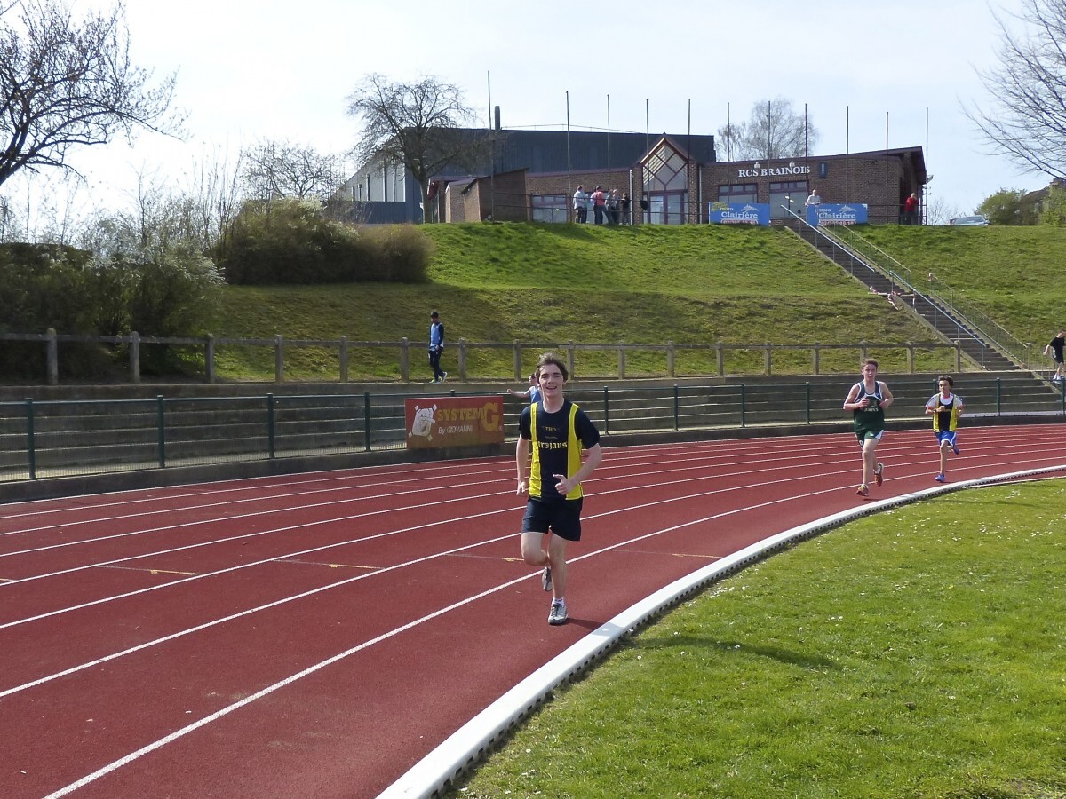 Free Images : man, black and white, structure, track, run, crowd, room ...